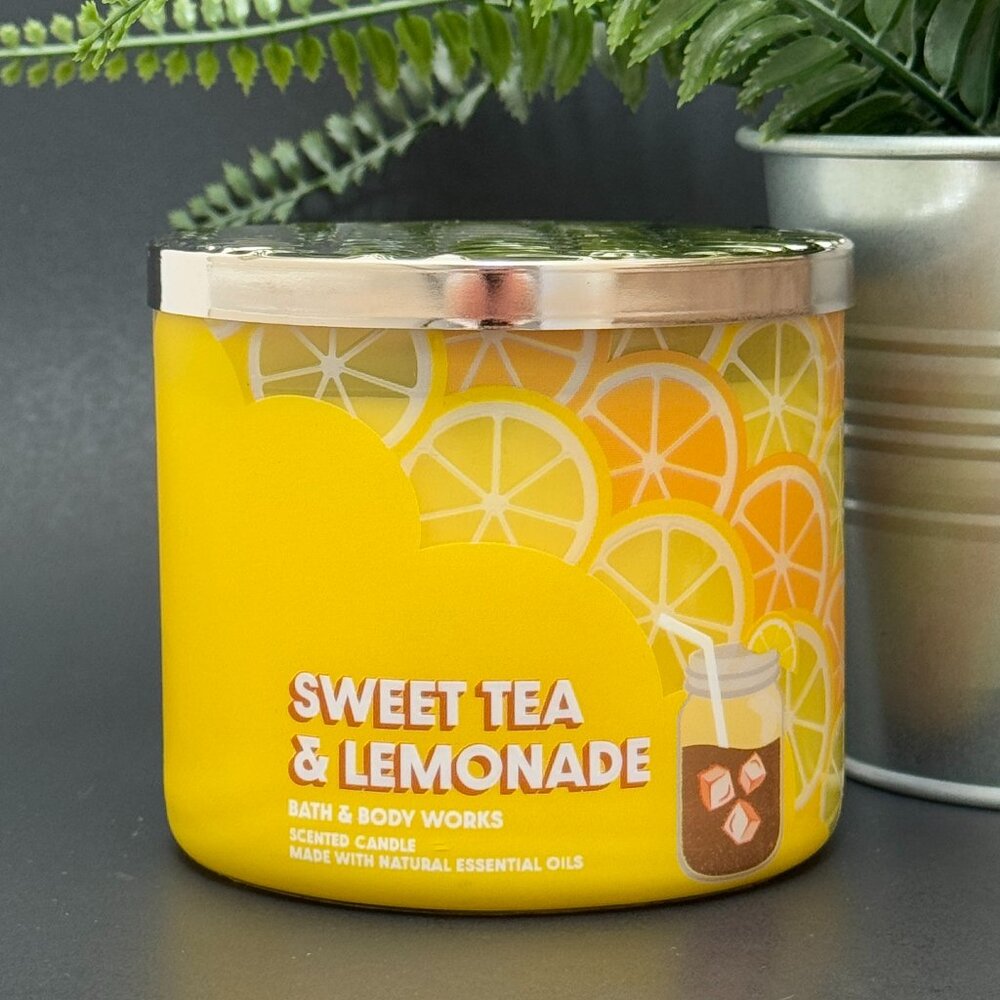 BBW Sweet Tea & Lemonade Bath & Body Works 3 Wick Candle
